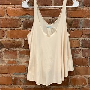 Kimchi Blue size medium cream tank